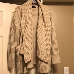 NWOT Chunky knit cardigan